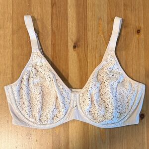 Chantelle Elegant Cream Lace Bra